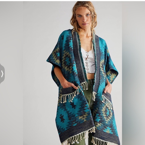 rAReFree People Geo blanket turquoise poncho